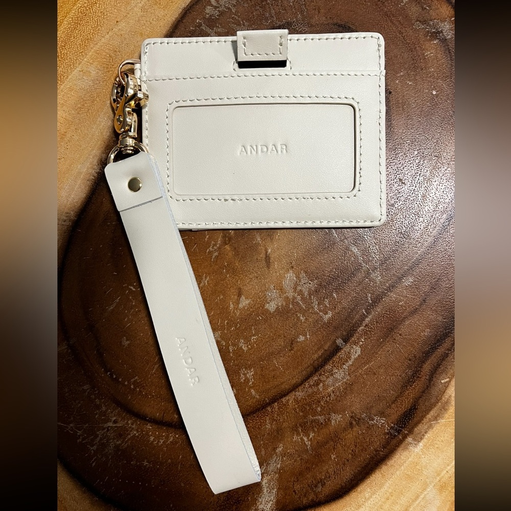 ANDAR wallet keychain